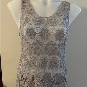 Solitaire Gray Floral Lace Tank Top